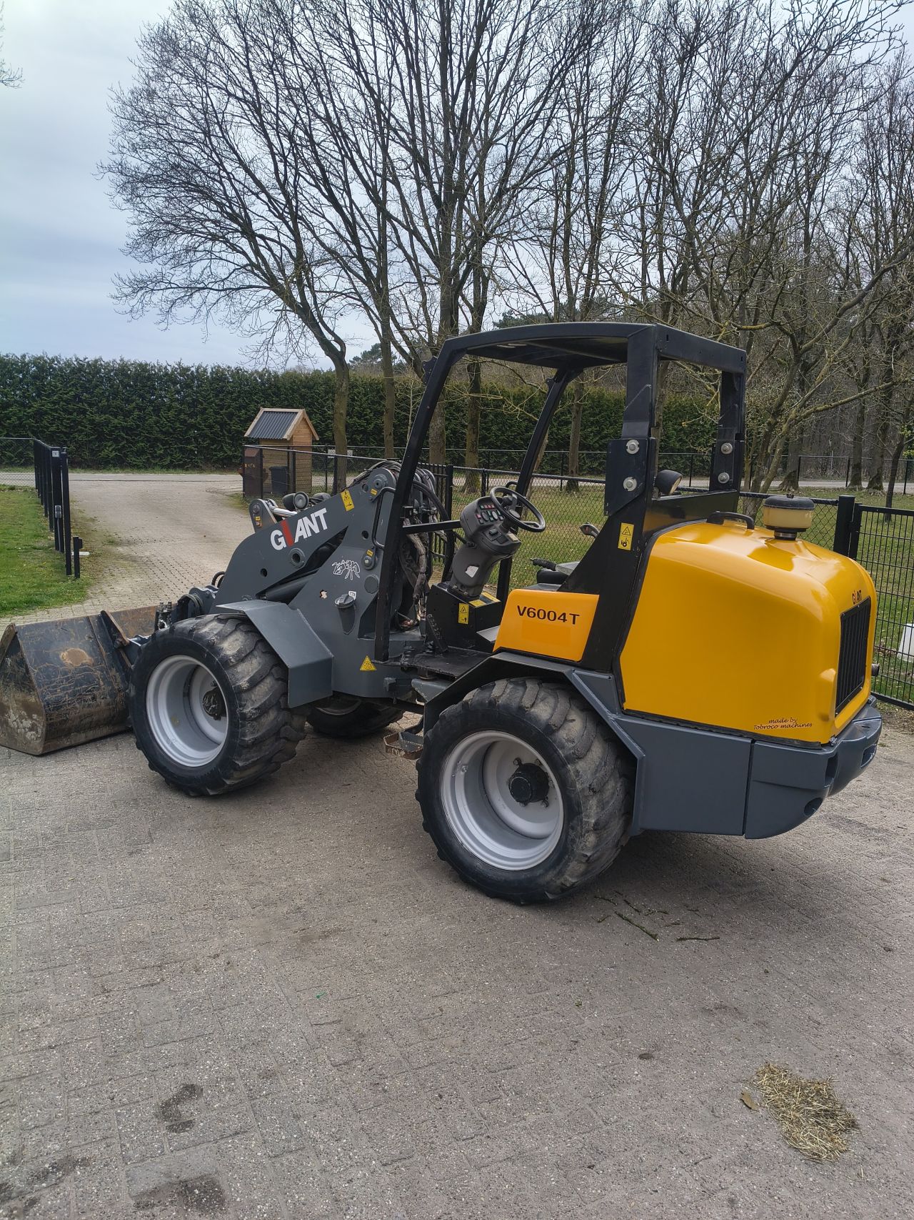 Giant v6004t minishovel schaffer wiedemann