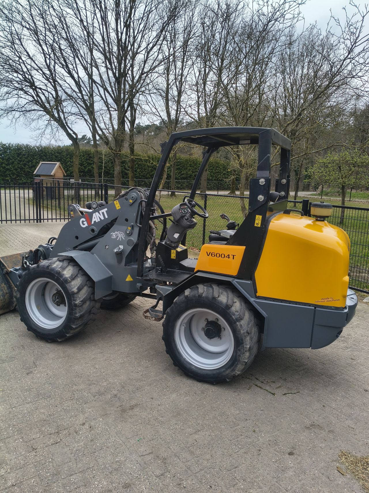 Giant v6004t minishovel schaffer wiedemann