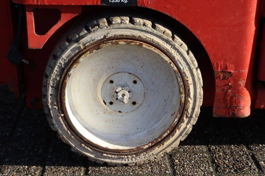 Scherenbühne Haulotte COMPACT 8 Electric 2000