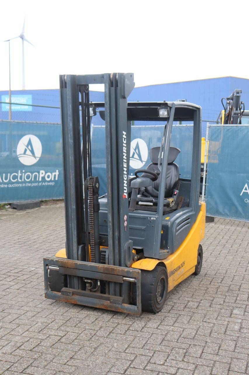 Forklift Jungheinrich EFG 320 Electric 2000kg 5m 2009