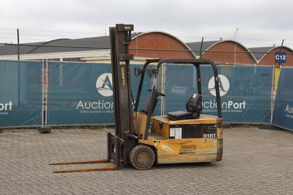 Daewoo B18T Elektrogabelstapler 1800 kg 4 m 1998