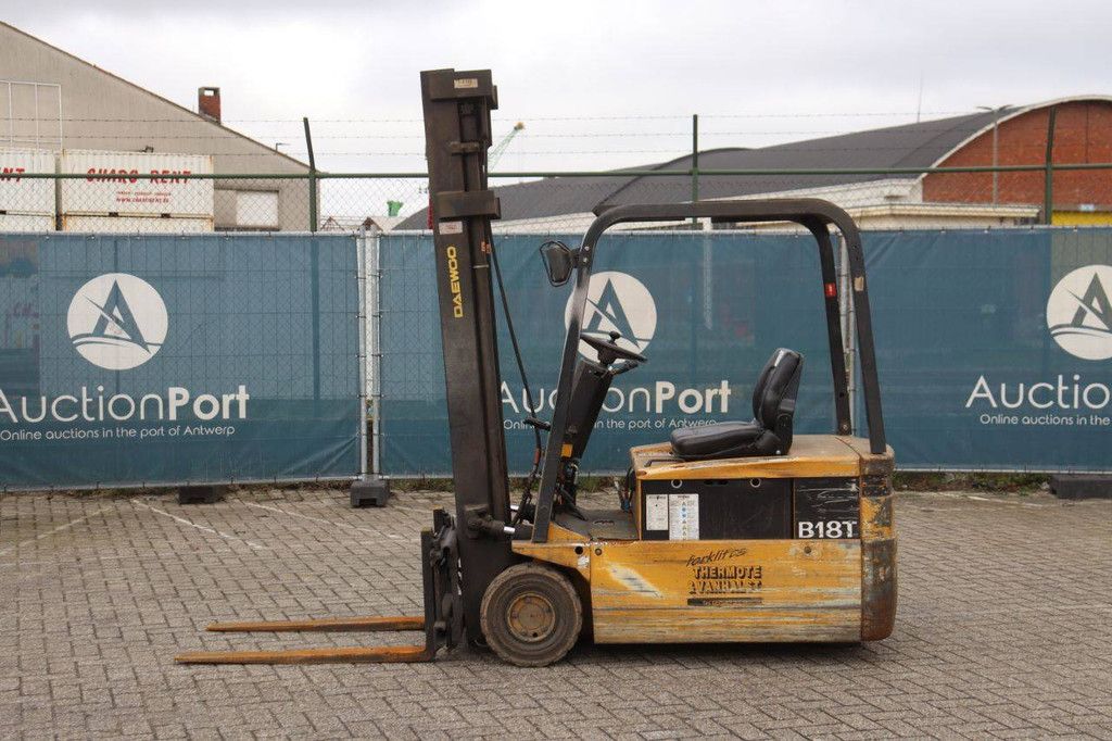 Daewoo B18T Elektrogabelstapler 1800 kg 4 m 1998
