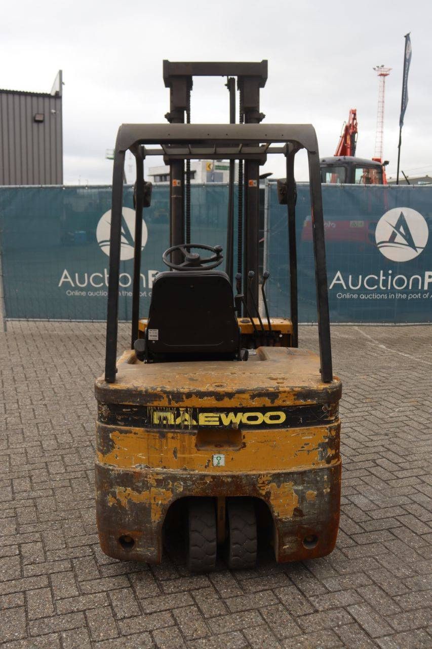 Daewoo B18T Elektrogabelstapler 1800 kg 4 m 1998