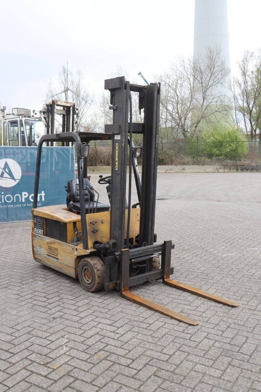 Daewoo B18T Elektrogabelstapler 1800 kg 4 m 1998
