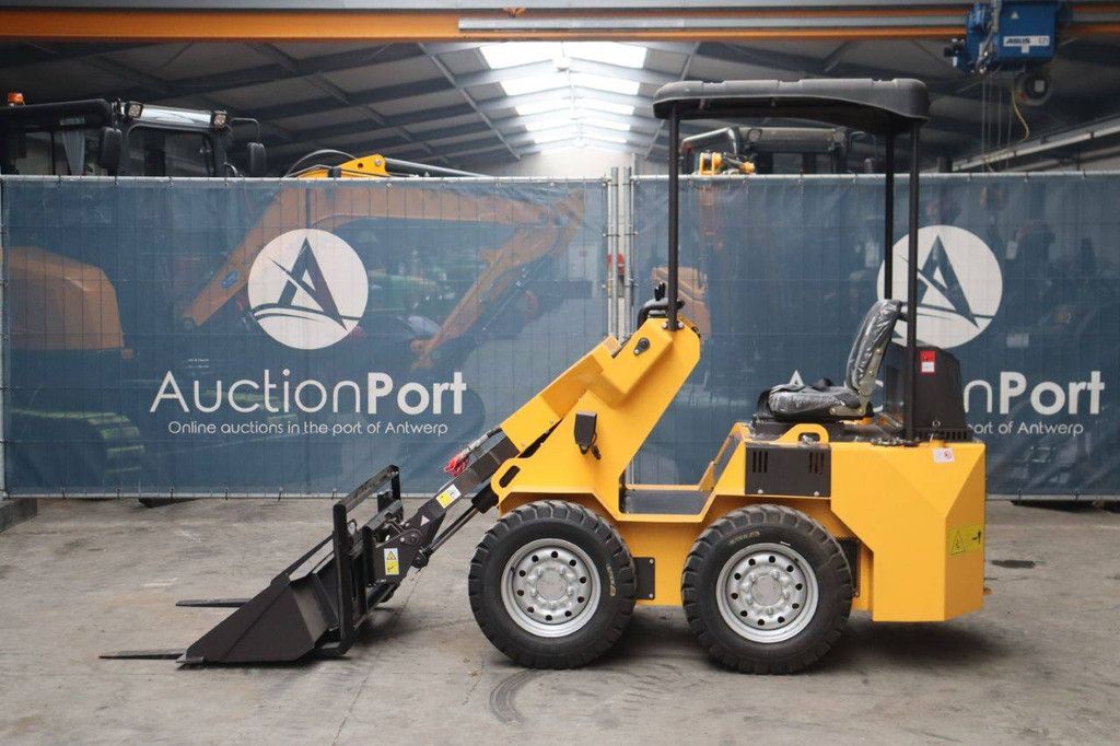 Skid steer loader S490R Diesel 14kW New