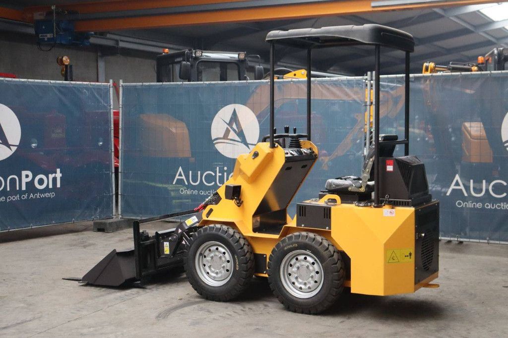 Skid steer loader S490R Diesel 14kW New