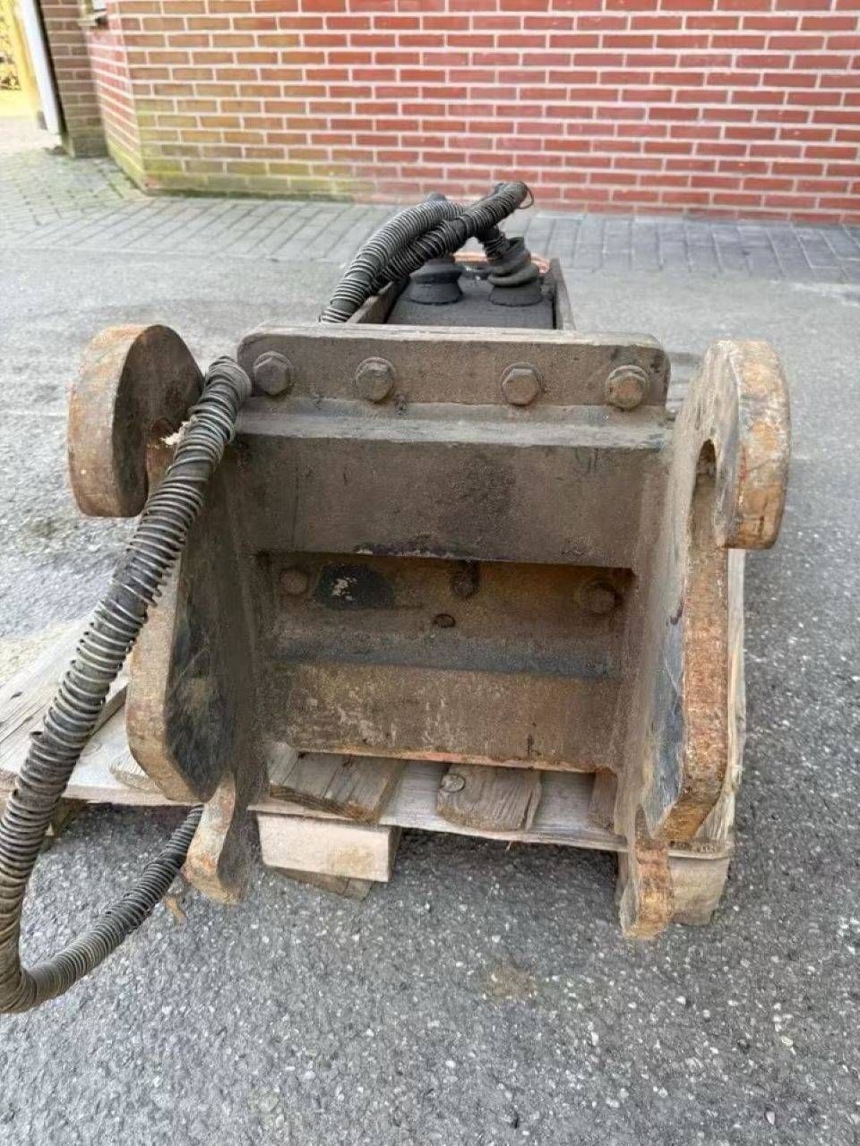 Hydraulic Hammer 324kg 2012 with CW quick coupler