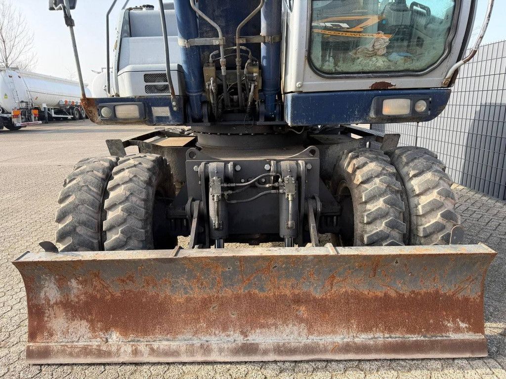 New Holland Kobelco MH PLUS C Diesel-Mobilbagger 2006