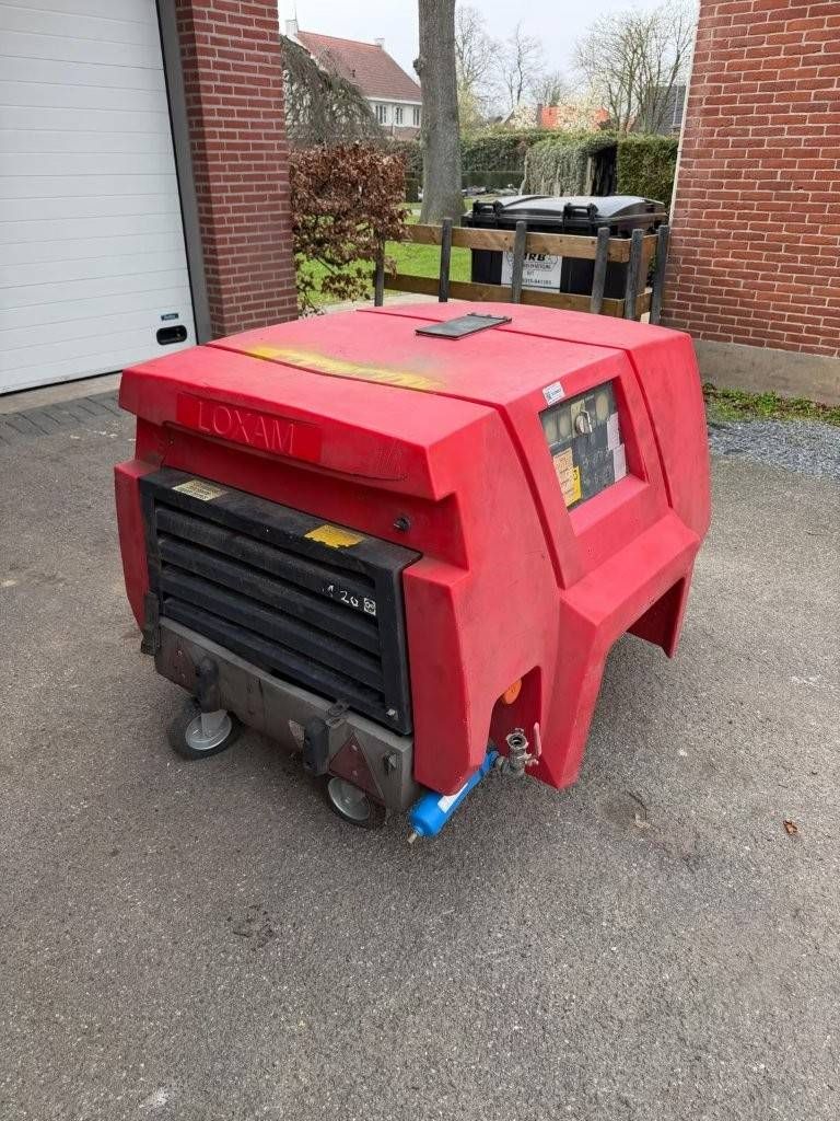 Kompressor Loxam D8T Dozer Diesel 2020
