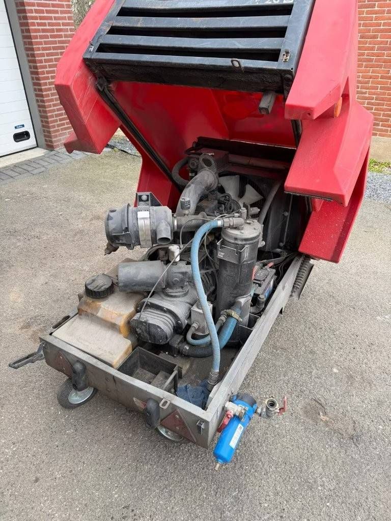 Kompressor Loxam D8T Dozer Diesel 2020