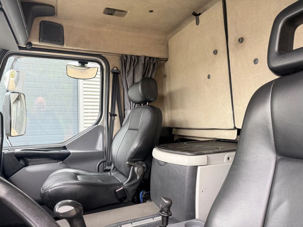 Renault MIDLUM 210-08/B zes cilinder