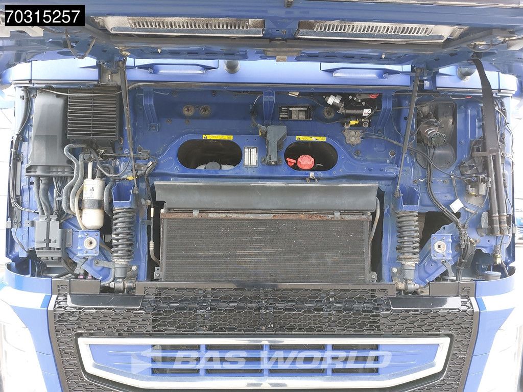 Volvo FH 540 6X4 Hydraulic Alcoa's Navi