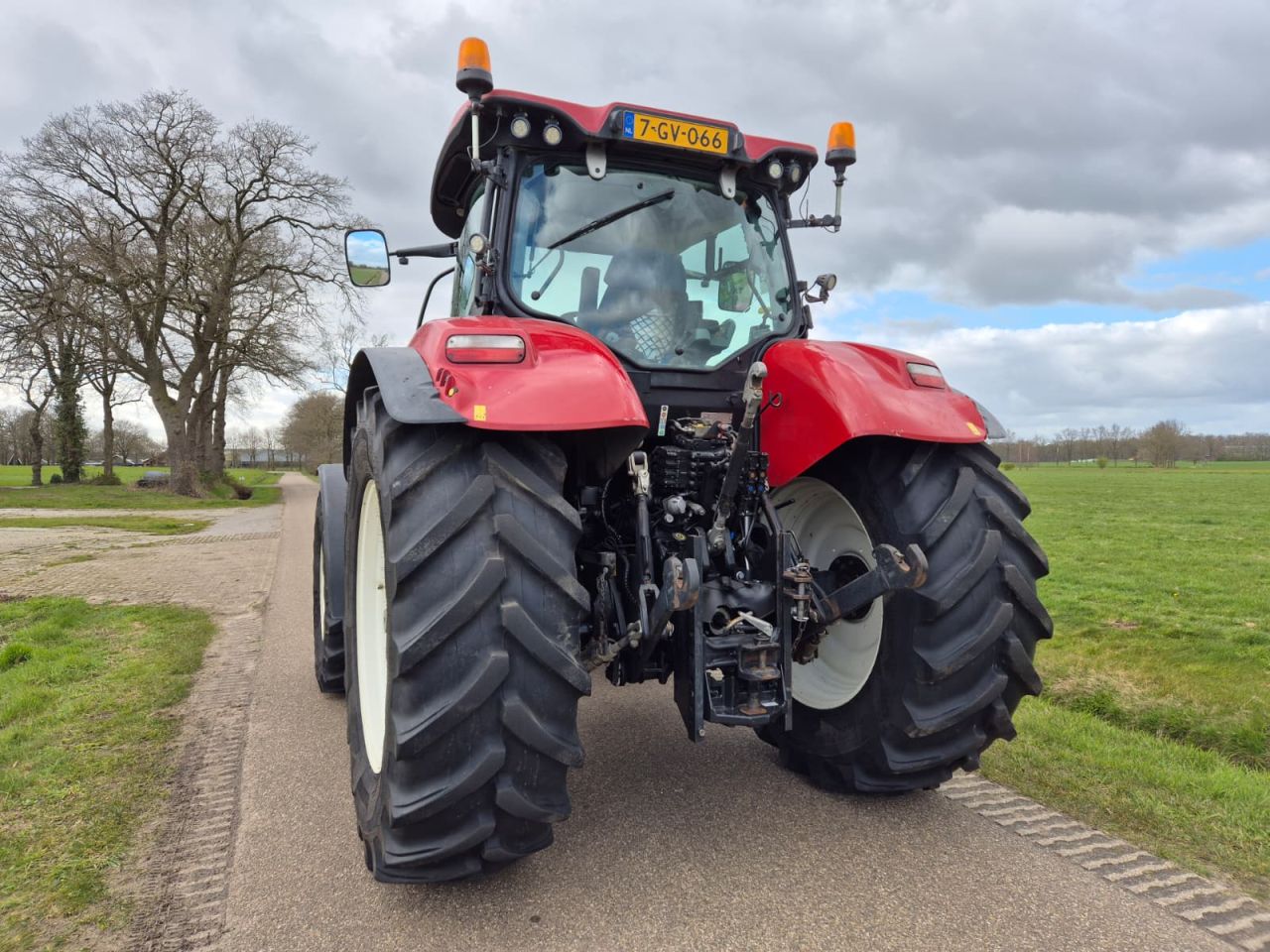 New Holland T 7 210 AC met fronthef / PTO