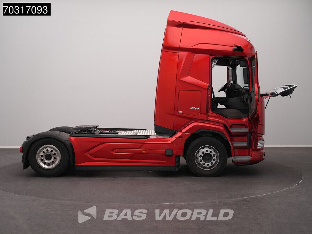 DAF XF 450 4X2 NEW FT XF 2x Tanks Cornerview Parking Cooler Navi Euro 6