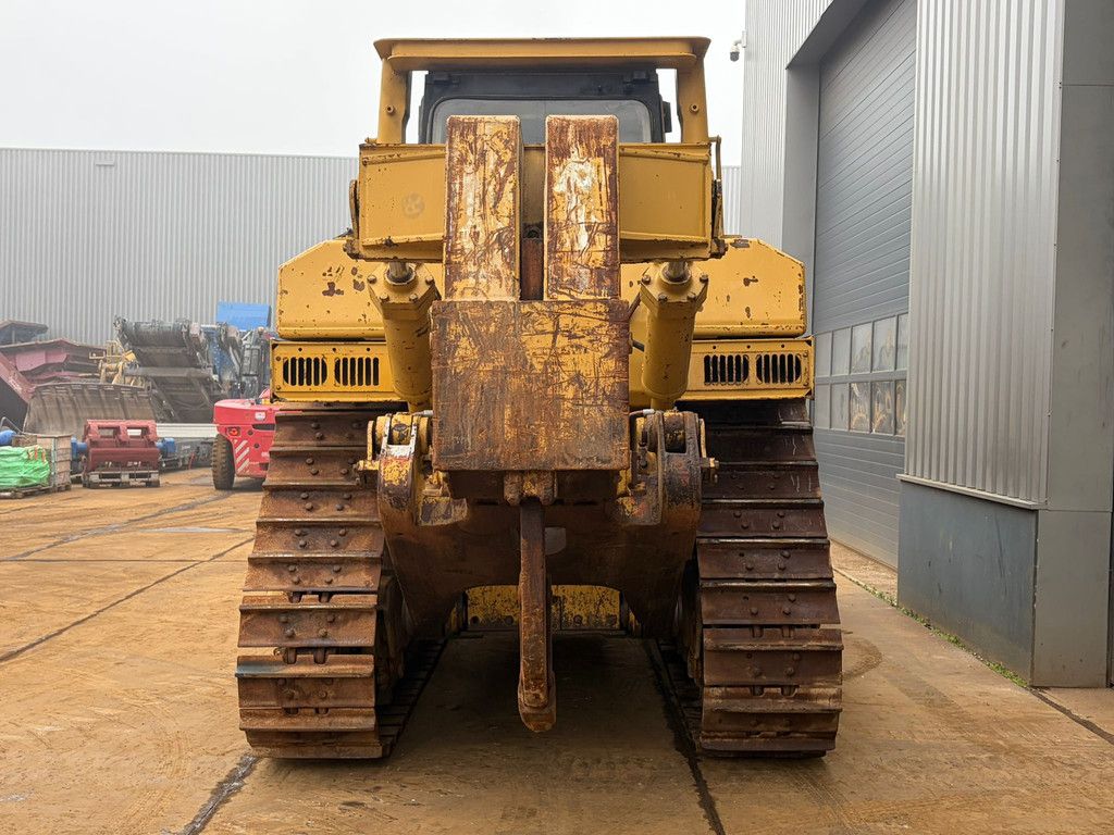 Caterpillar D8R