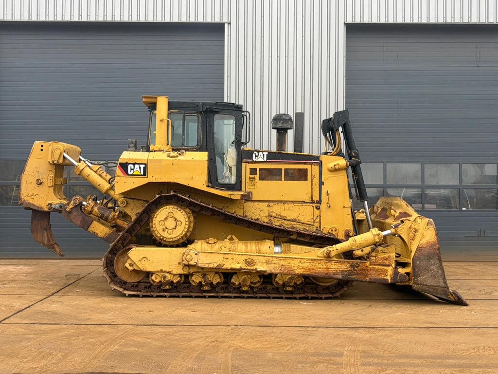 Caterpillar D8R