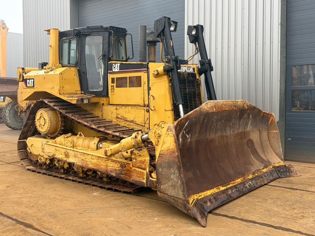 Caterpillar D8R