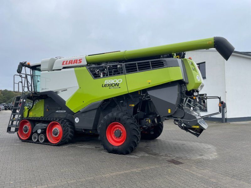 Claas LEXION 6900 TT