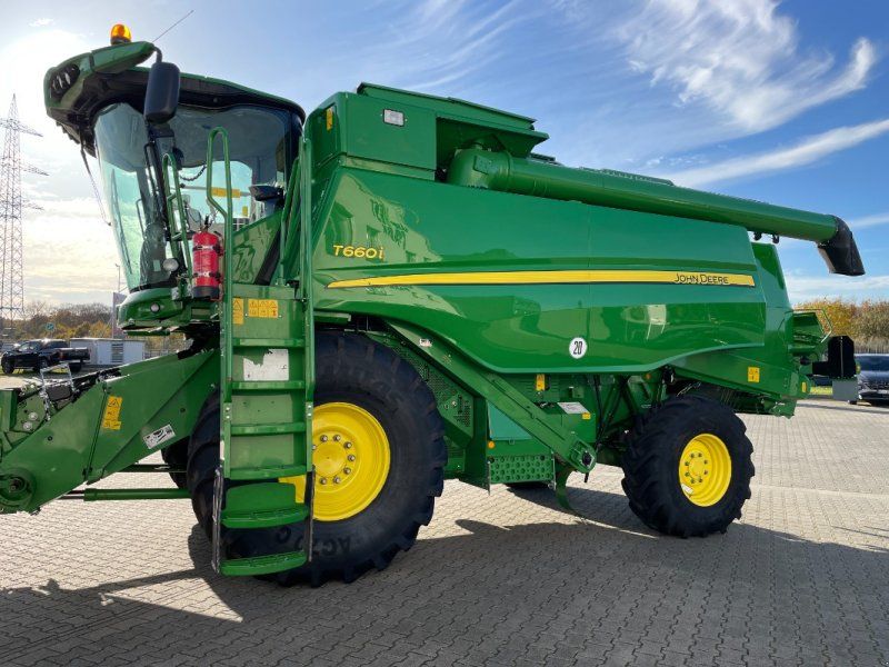 John Deere T660 i