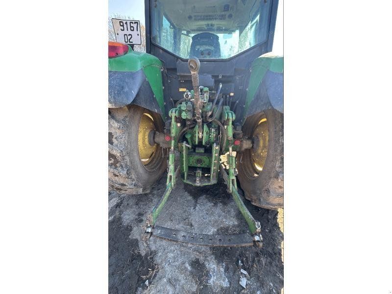 John Deere 6220