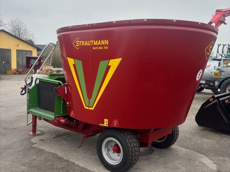 Strautmann Verti Mix 951