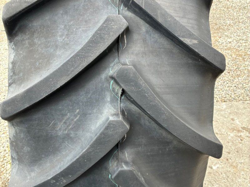 Mitas 540/65 R28