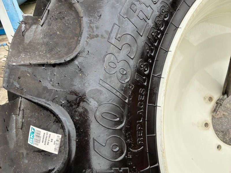 BKT 460/85 R38