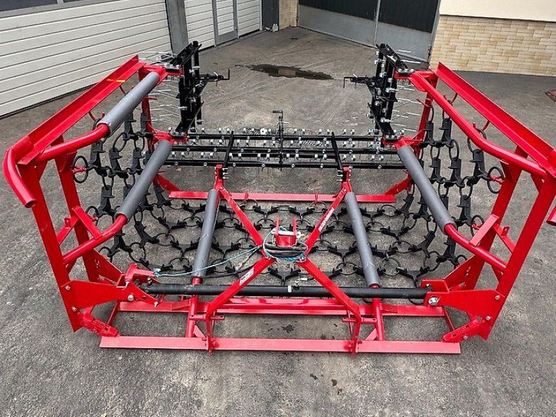 Stekro Wiesenschleppe 4,00 m breit mit Striegel