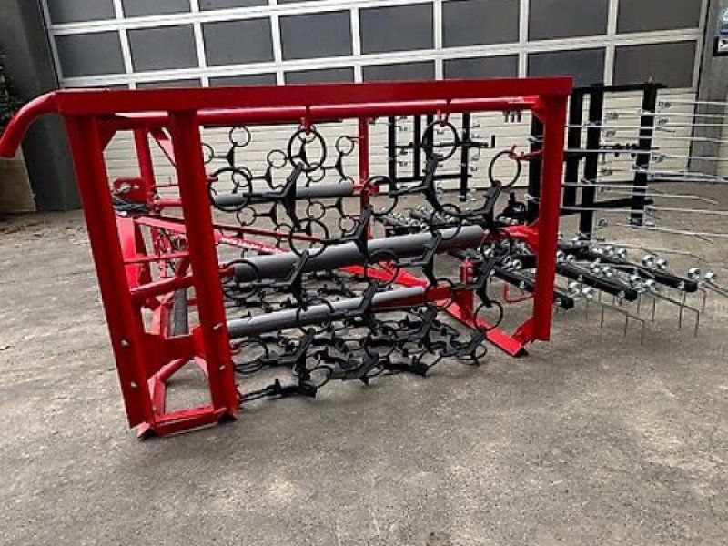 Stekro Wiesenschleppe 4,00 m breit mit Striegel