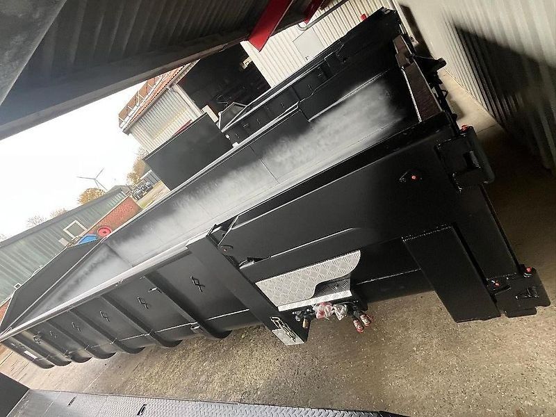 Petersen-Rickers Bau und Plateau