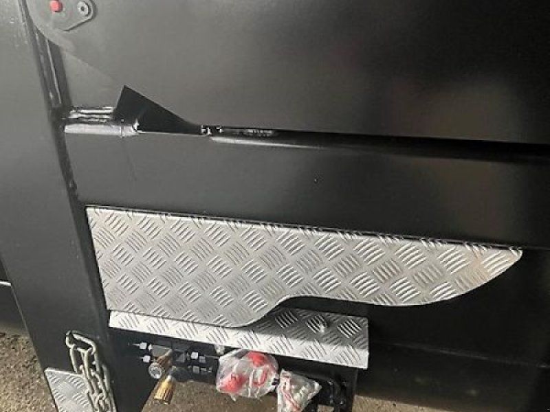 Petersen-Rickers Bau und Plateau