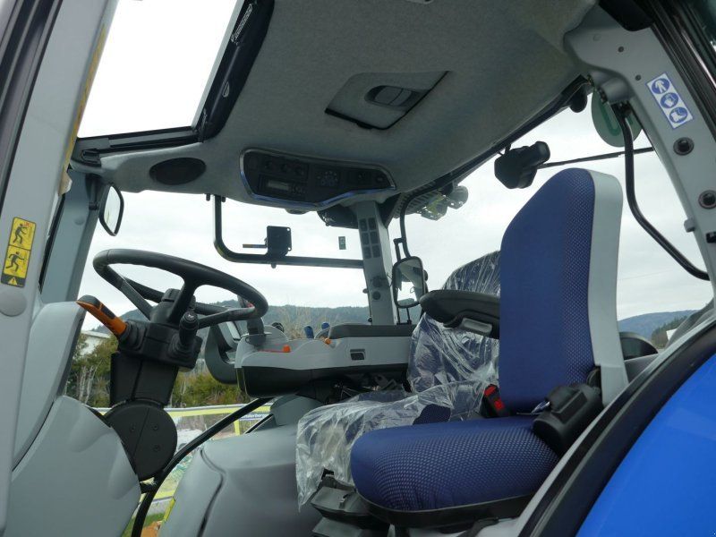 New Holland T5.110 Dynamic Command (Stage V)