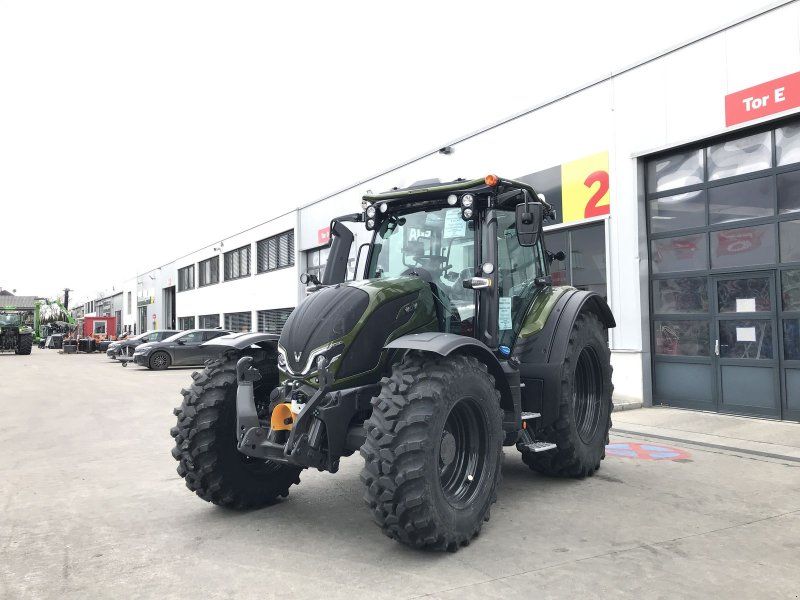 Valtra N175