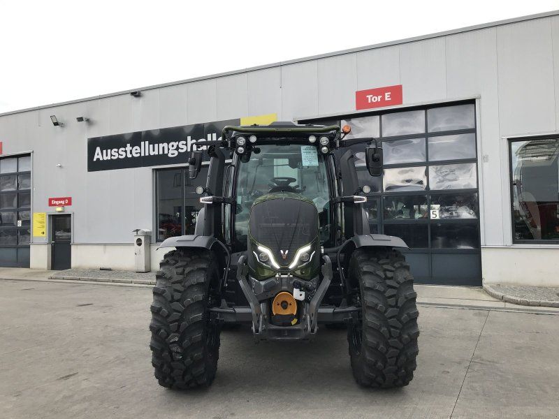 Valtra N175