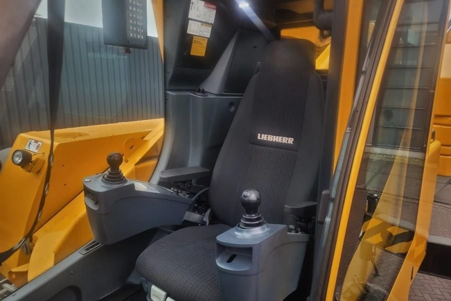 Liebherr LTM1070-4.2 Dutch Vehicle Registration, Valid Insp