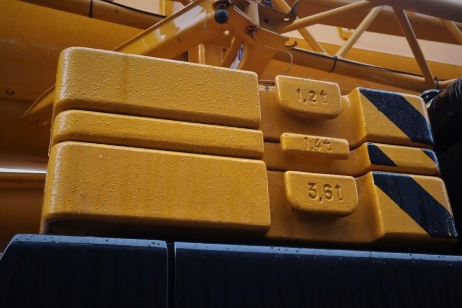 Liebherr LTM1070-4.2 Dutch Vehicle Registration, Valid Insp