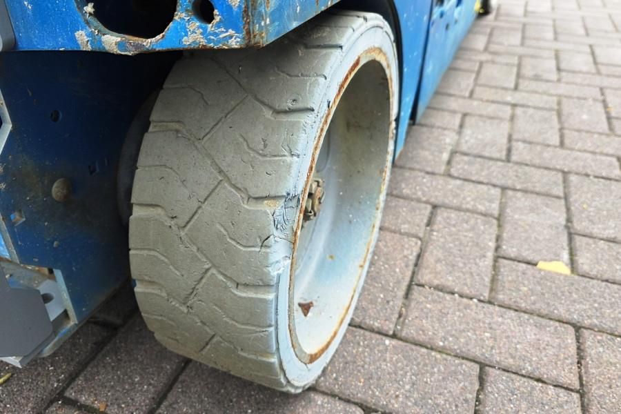 Genie GS2632 Electric, 10m Working Height, 227kg Capacit