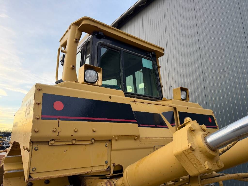 CAT D8R