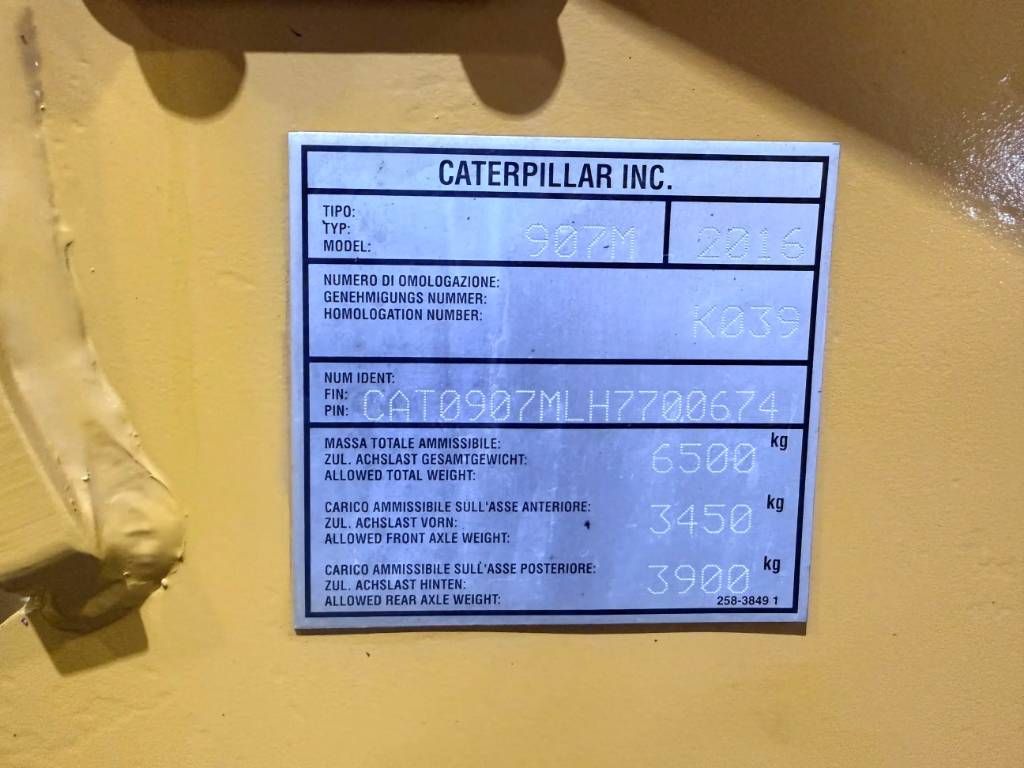 CAT 907M