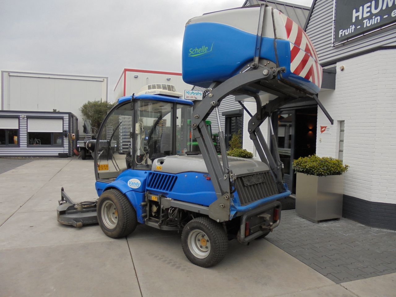 Vandy 2100 cirkelmaaier met opvang,hooglosser