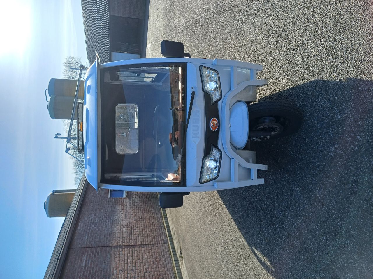 Kuba T-09 E-Kamyonet mmbs brommobiel