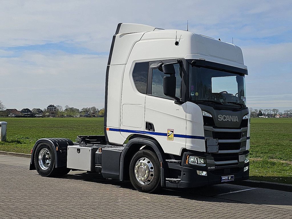 SCANIA R450 hl,adr exiii,fl