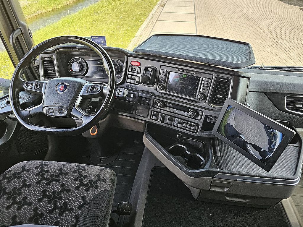SCANIA R450 hl,adr exiii,fl