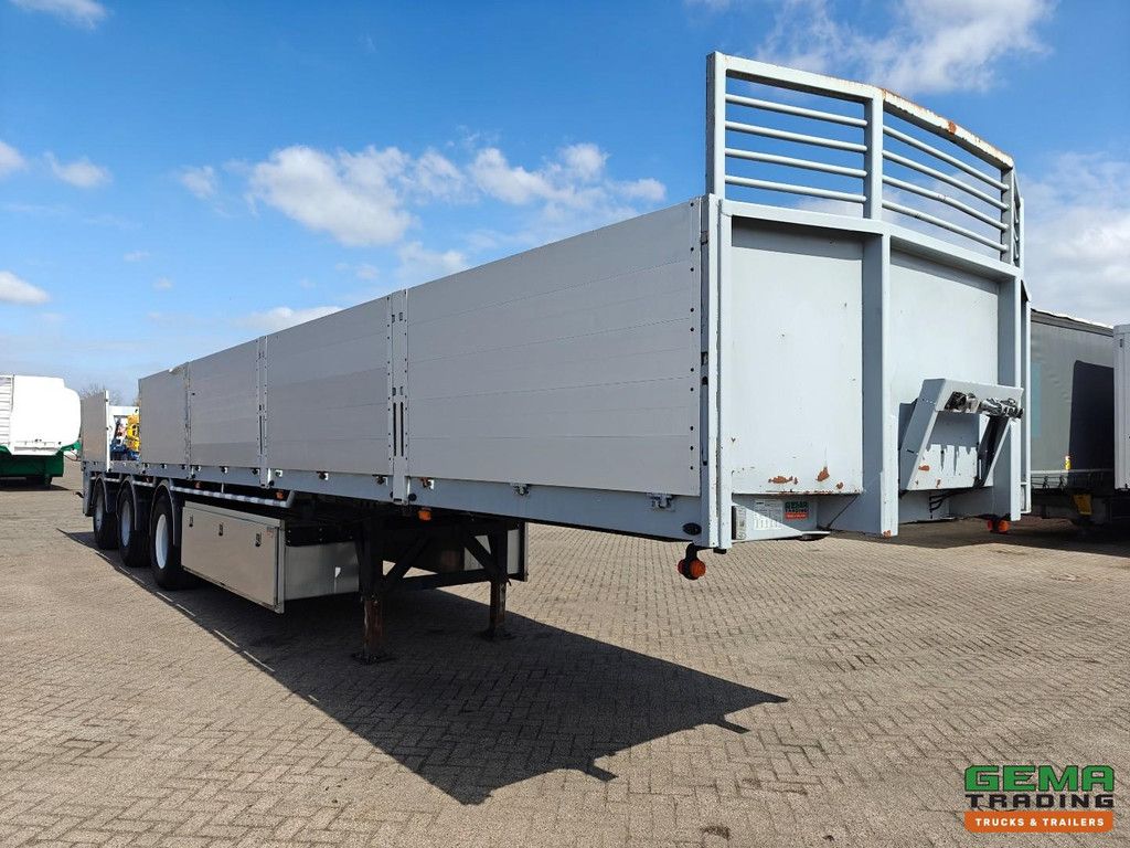 KWB P-473-STI-H 13,5 m – Aluminium-Seitenwände – 2x Lenkachse – HH-Boden – 1x Hubachse – Kranschiene – 10-Tonnen-3-Achs-SAF