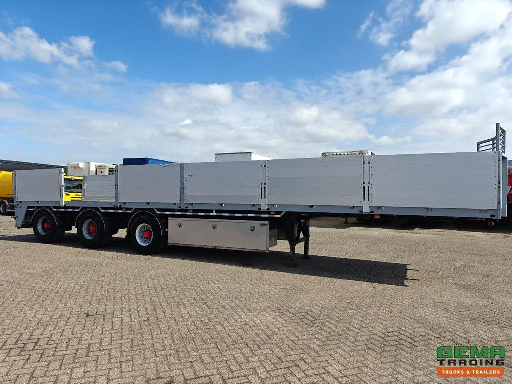 KWB P-473-STI-H 13,5 m – Aluminium-Seitenwände – 2x Lenkachse – HH-Boden – 1x Hubachse – Kranschiene – 10-Tonnen-3-Achs-SAF