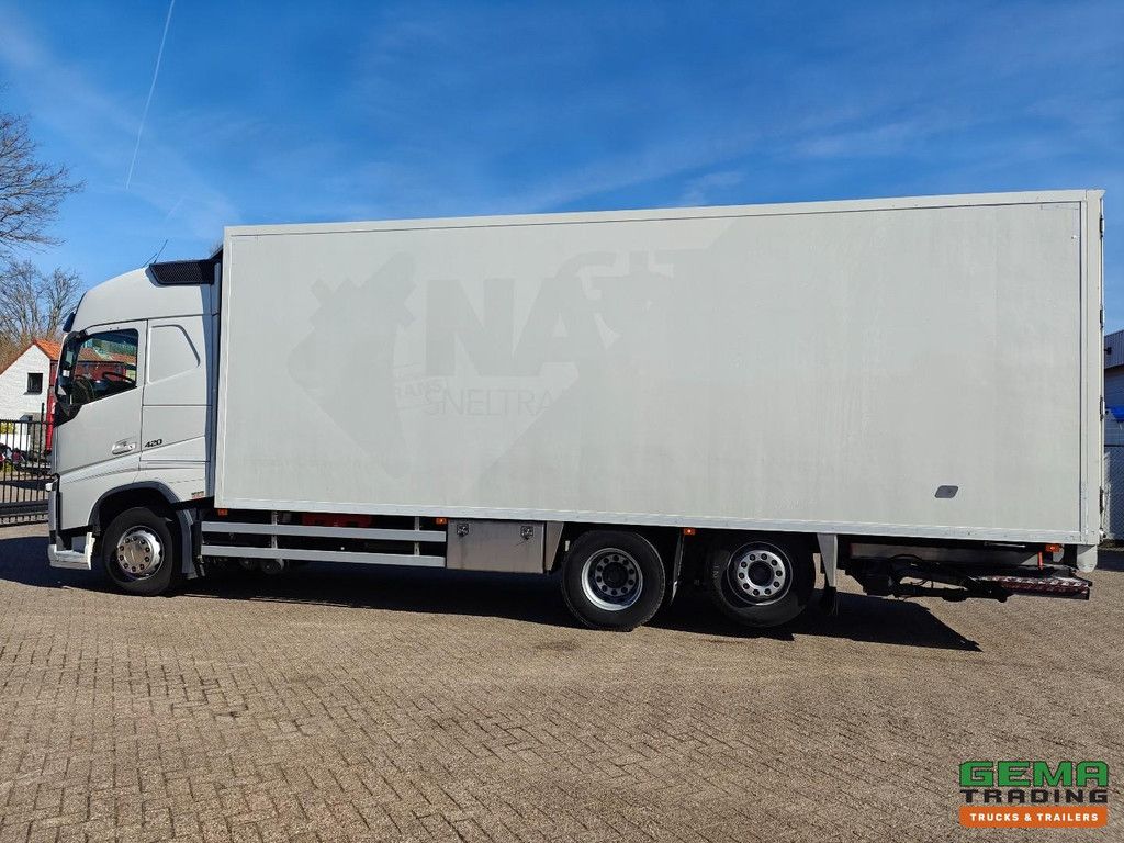 Volvo FH420 6x2/4 Globetrotter Euro6B - IParkCool - HertoghsBak 8,3 Meter + HH Floor - DHollandia 2000KG - TOP!