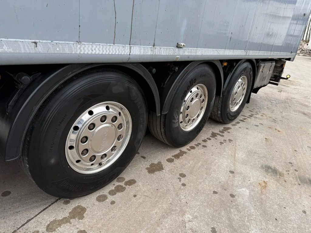 Kraker CF-200 K-Force 92m3 10MM Cargo floor Alcoa Afstandsbediening