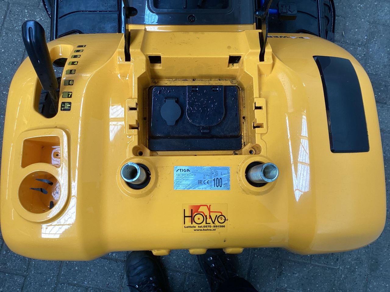 Stiga E-ride S300 elektrische zitmaaier.