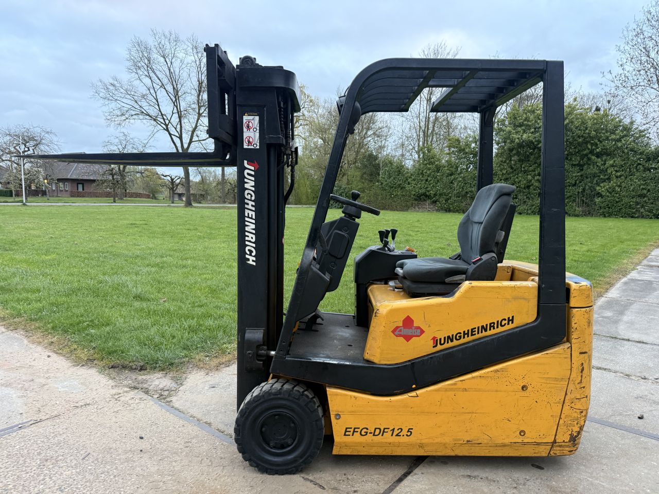 Jungheinrich 1250kg elektrisch 3-delig 4.2m freelift Sideshift