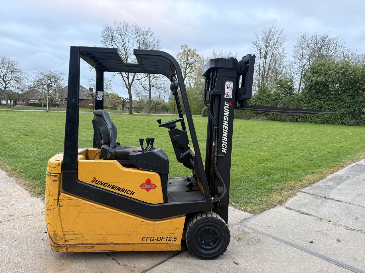 Jungheinrich 1250kg elektrisch 3-delig 4.2m freelift Sideshift